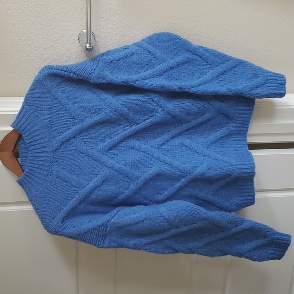 Vici Joan Cable Knit Sweater - Picture 7 of 16